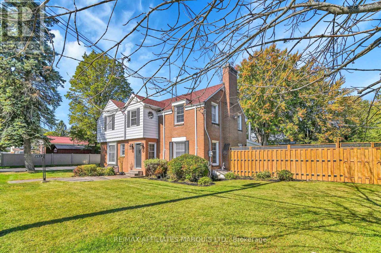 1603 Peter Street Property Photo 3
