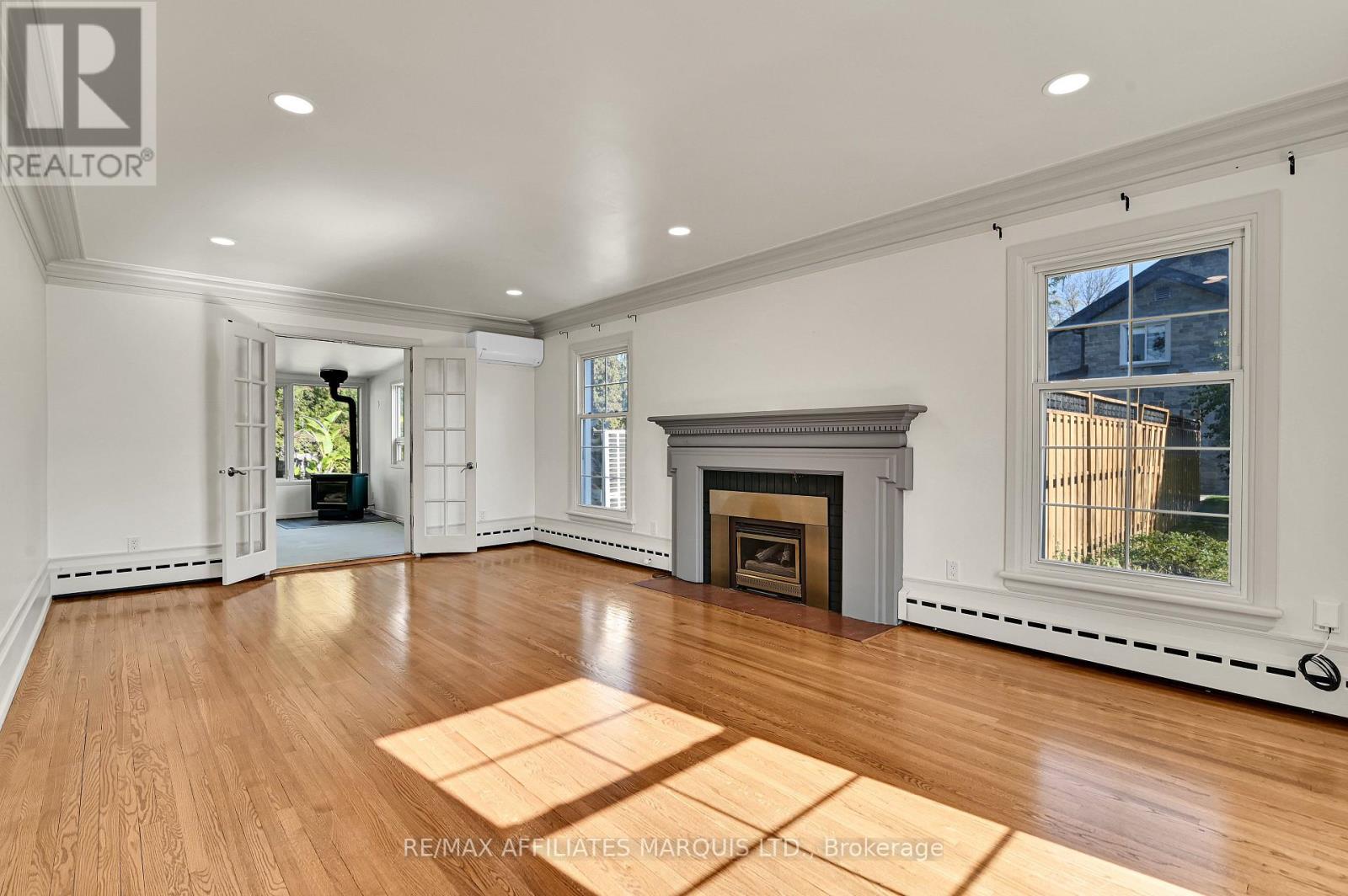 1603 Peter Street Property Photo 11