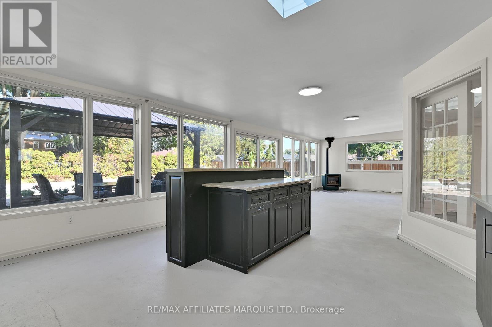1603 Peter Street Property Photo 15