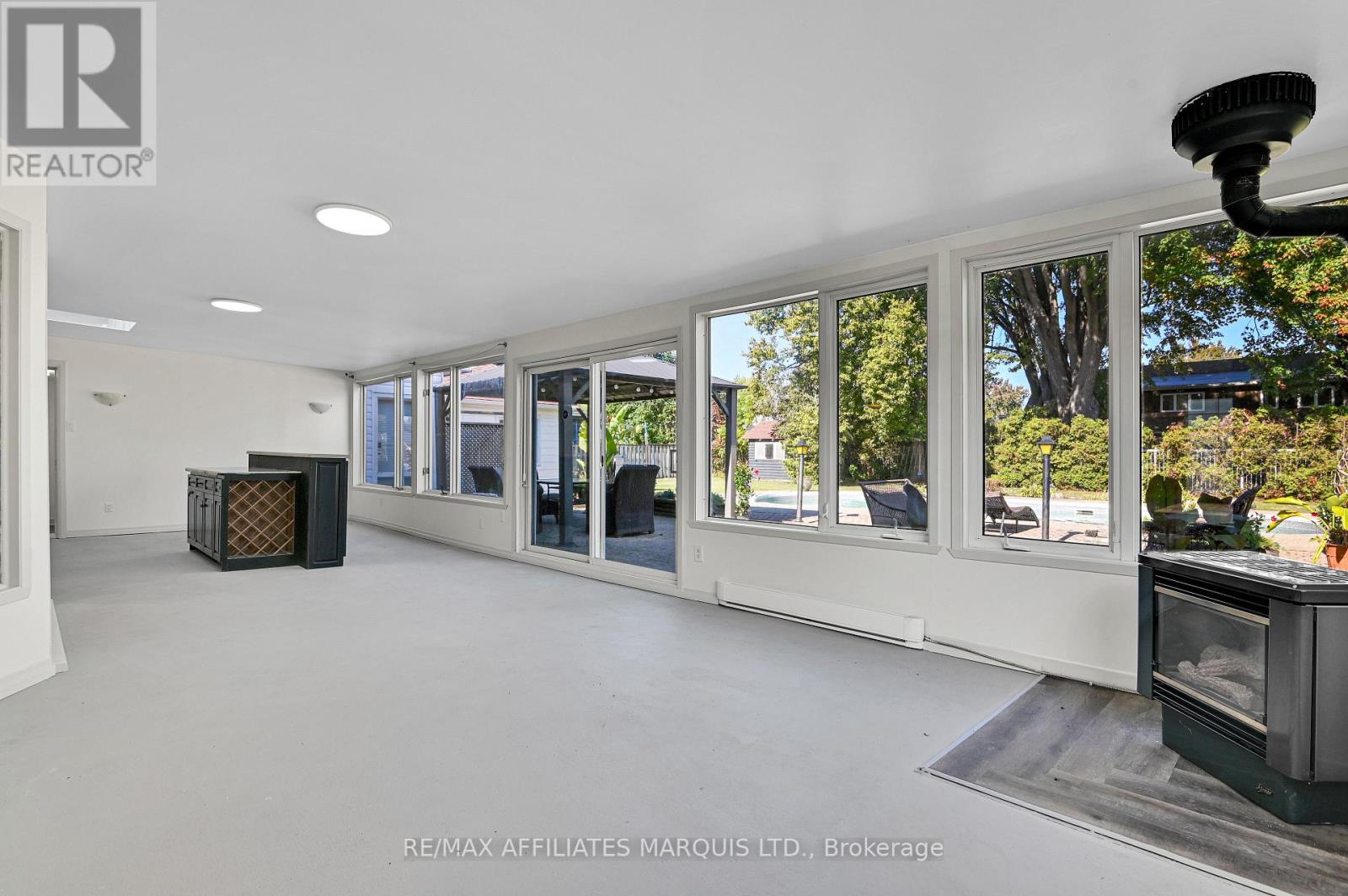 1603 Peter Street Property Photo 18