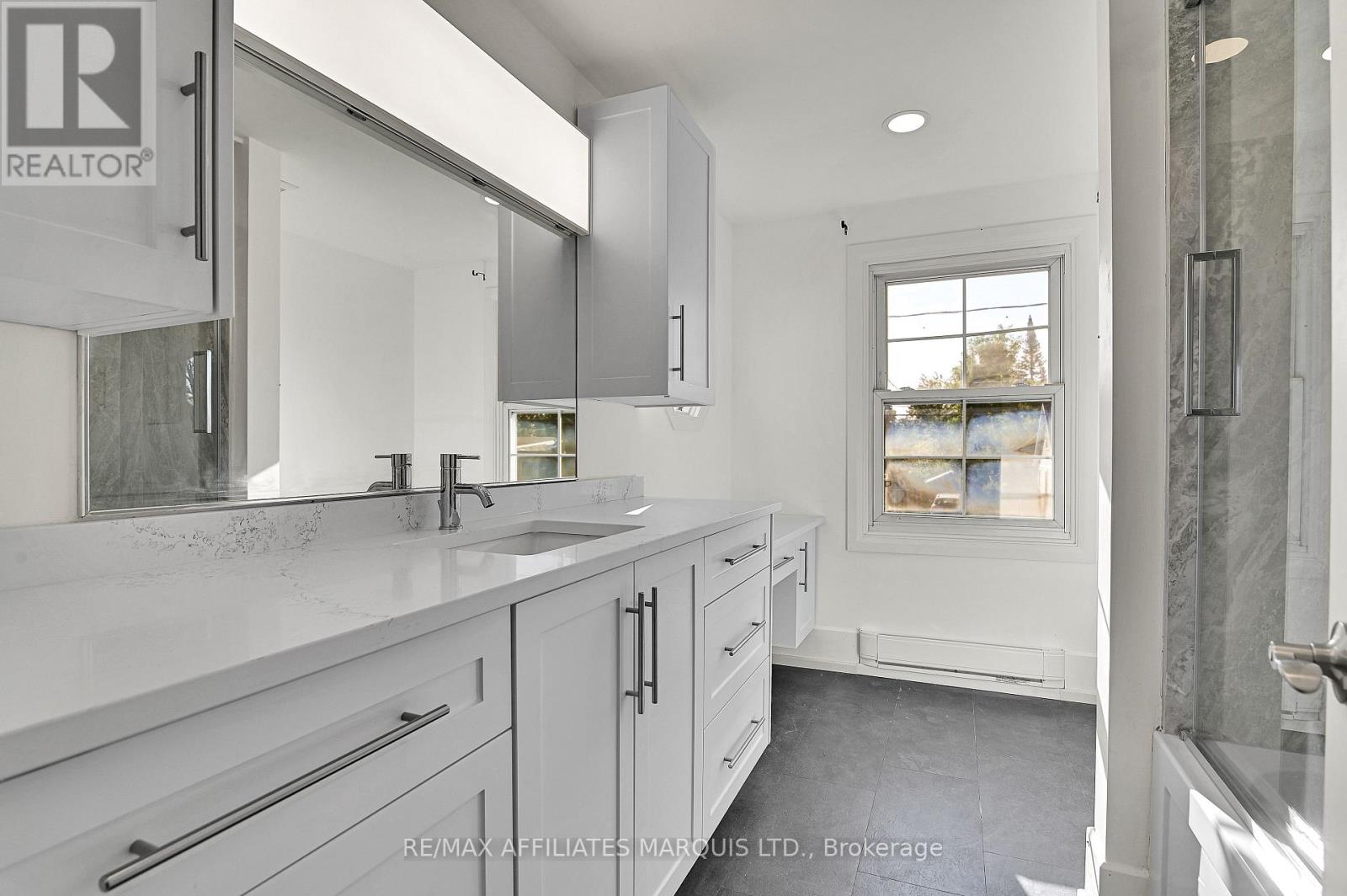 1603 Peter Street Property Photo 34