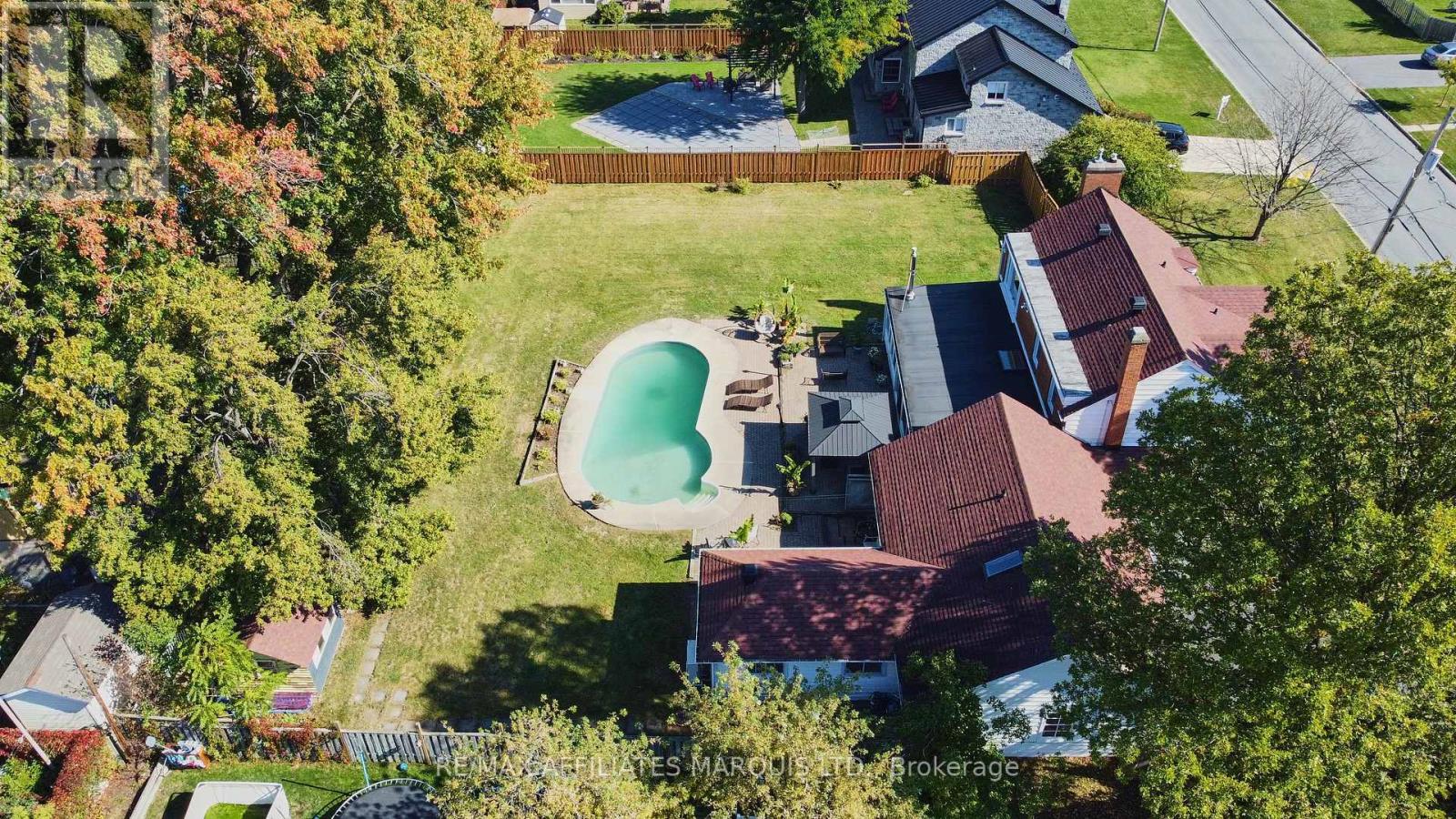 1603 Peter Street Property Photo 43
