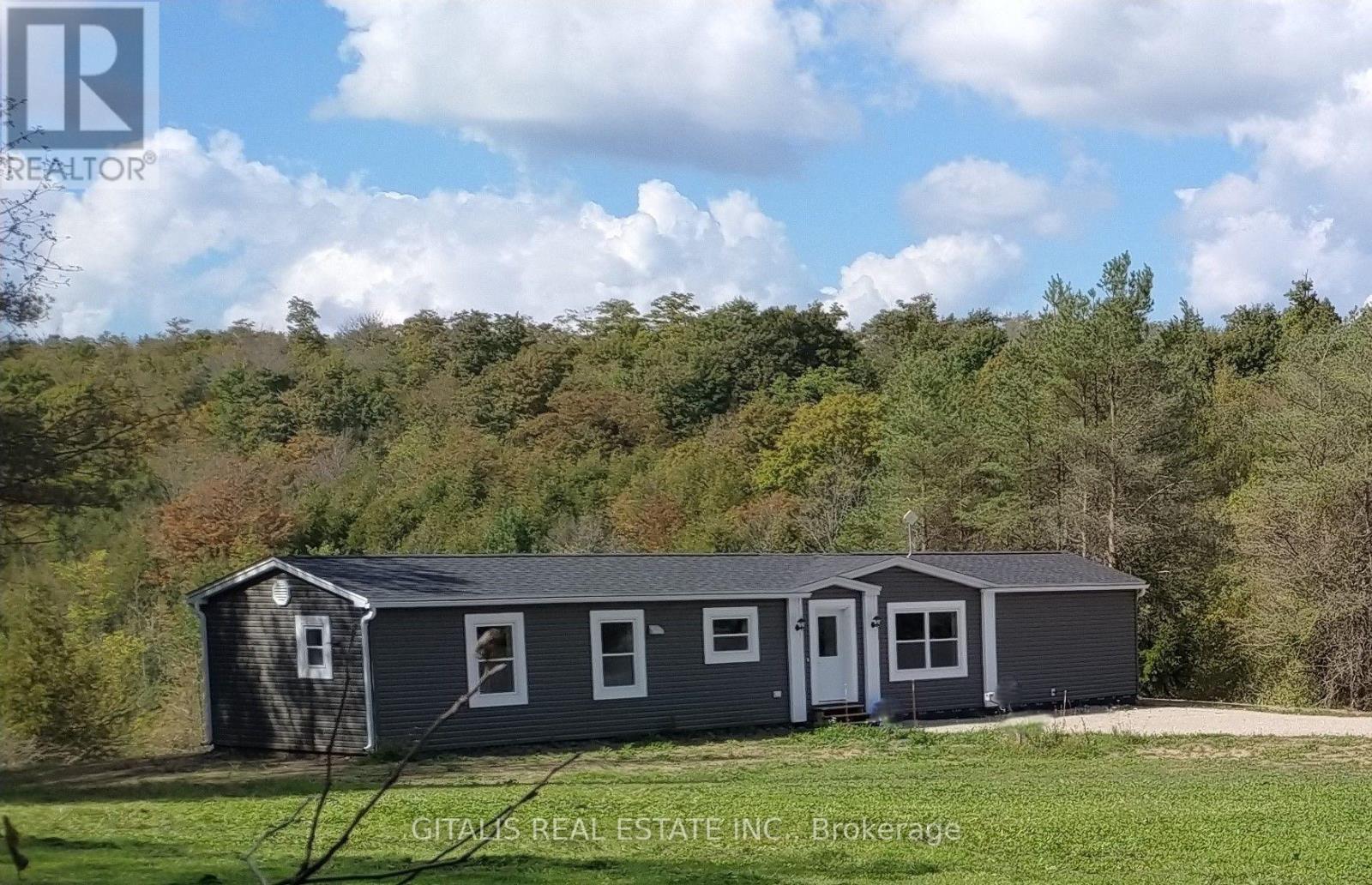 638212 St. Vincent-sydenham Line Property Photo 3