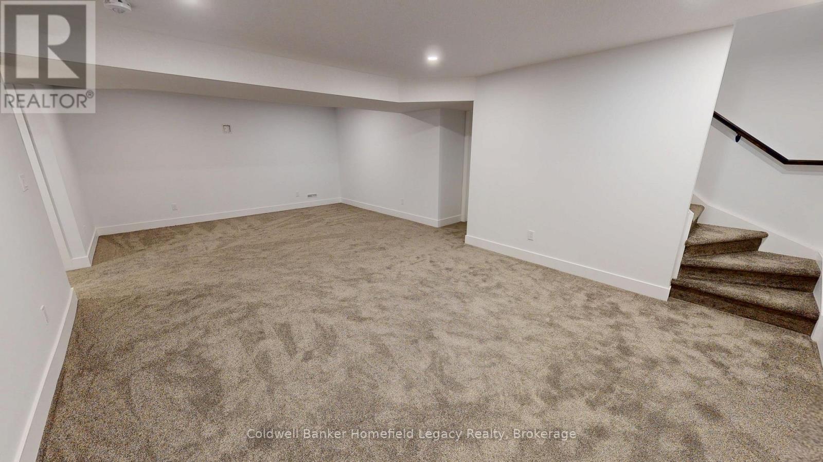 13 - 165 Egan Avenue Property Photo 22