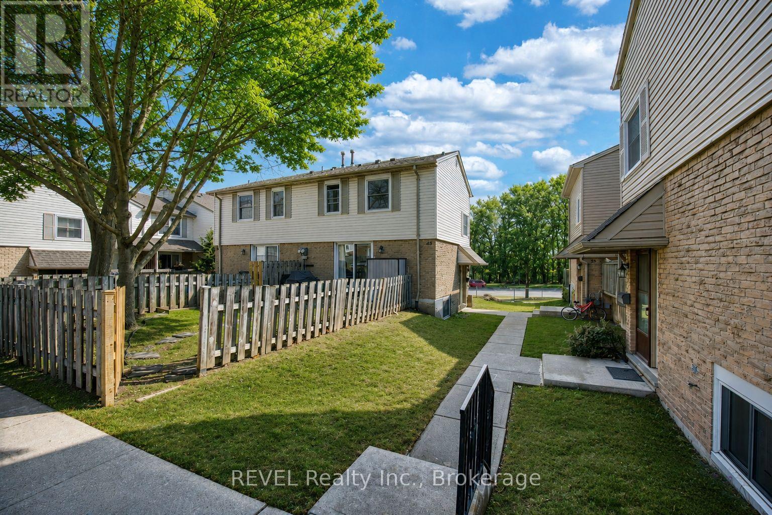 43 - 1300 Upper Ottawa Street Property Photo 1