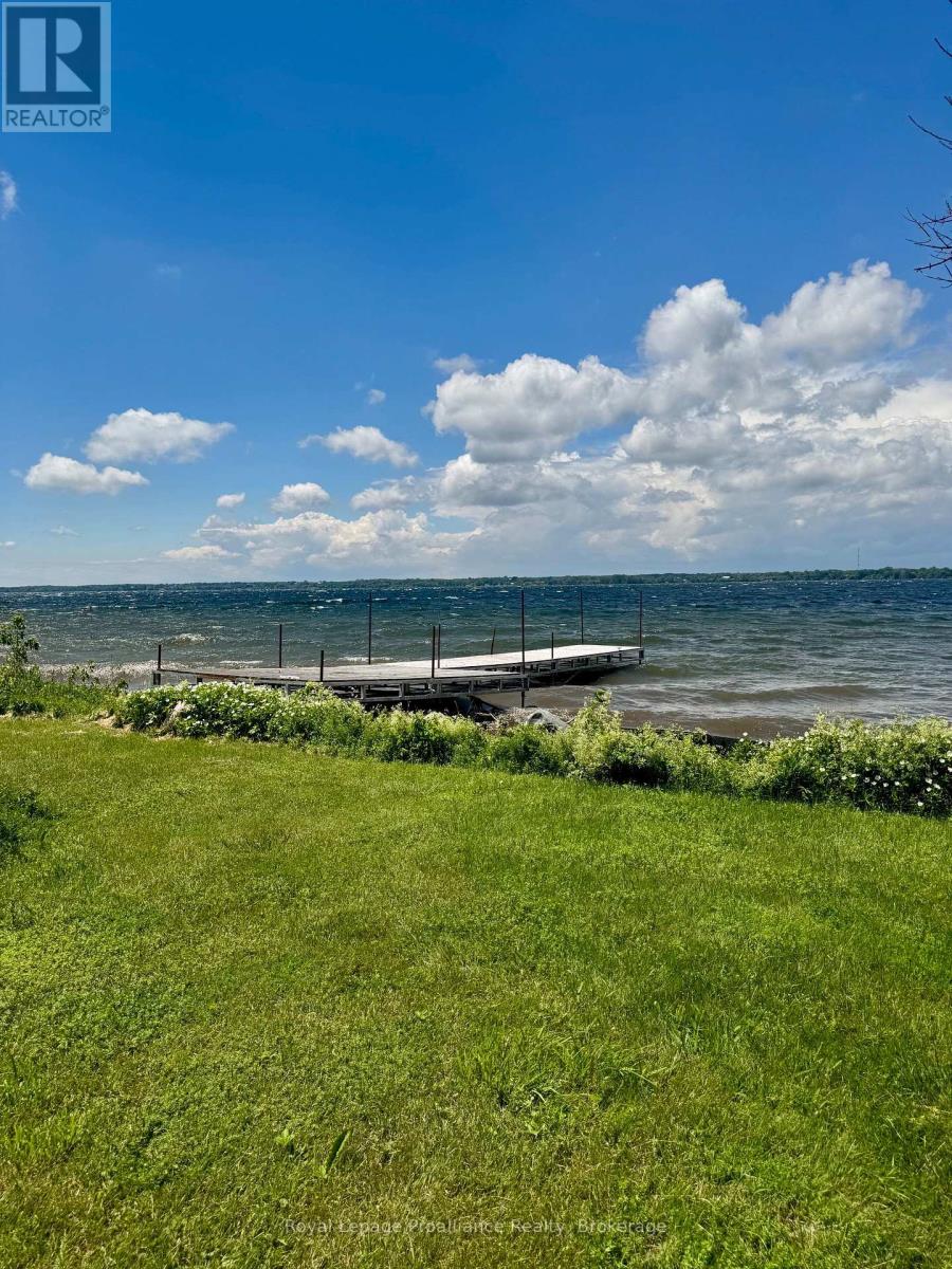 33 Prinyers Cove Crescent Property Photo 1