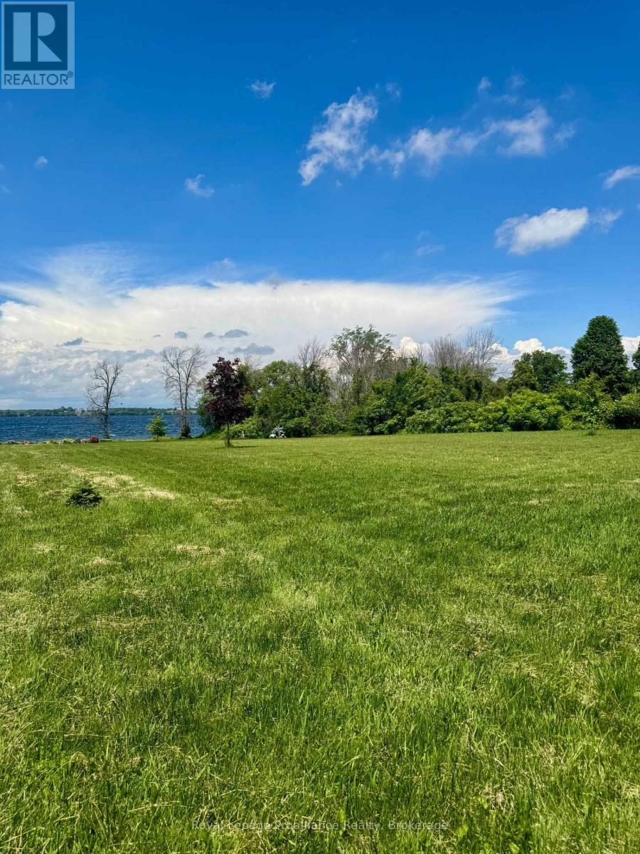 33 Prinyers Cove Crescent Property Photo 3