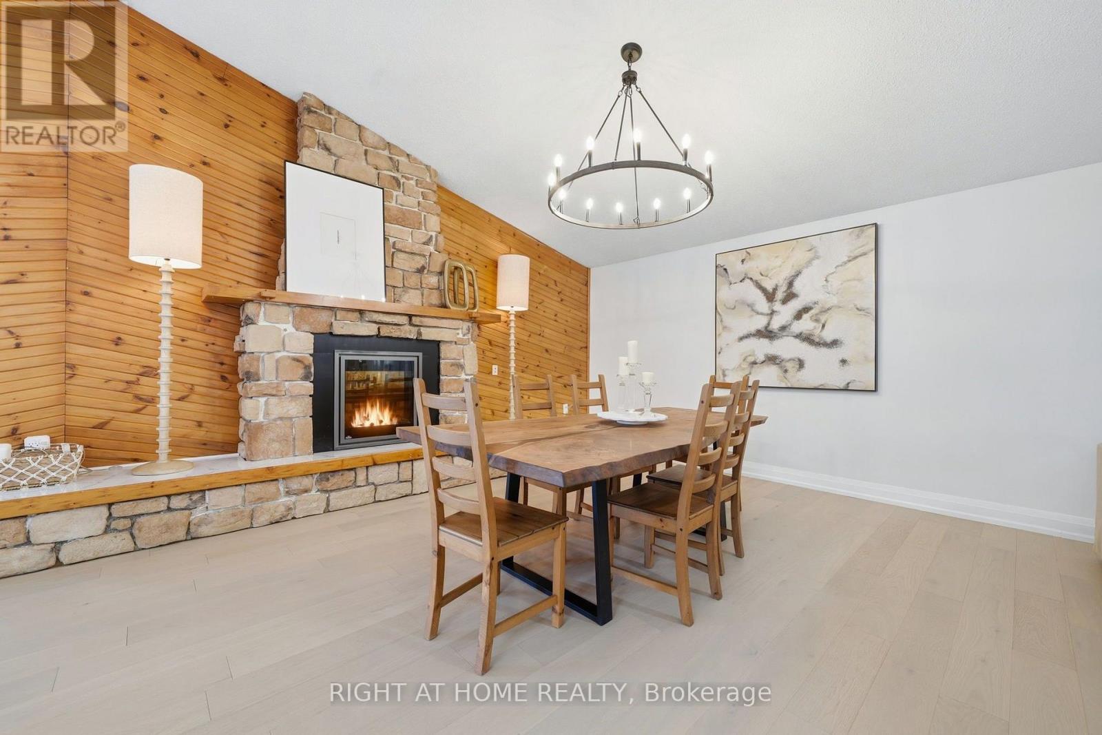 5609 4th Line Property Photo 12