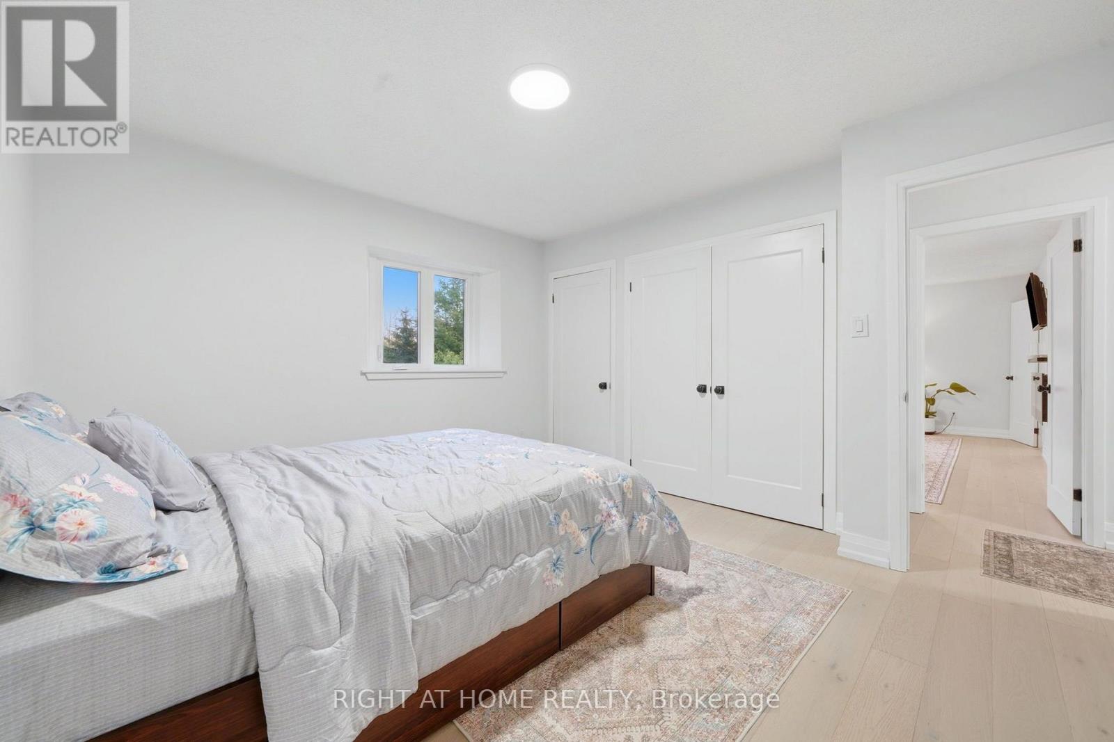 5609 4th Line Property Photo 17