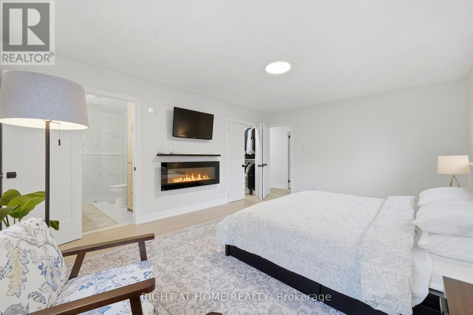 5609 4th Line Property Photo 19