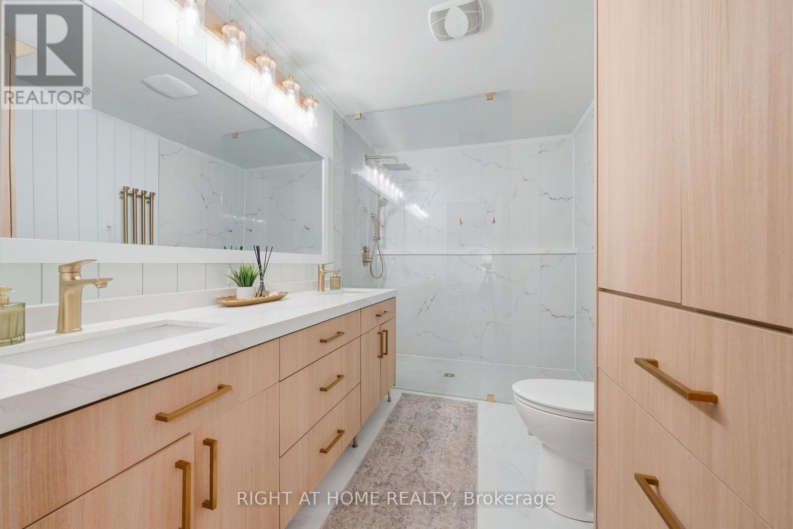 5609 4th Line Property Photo 21
