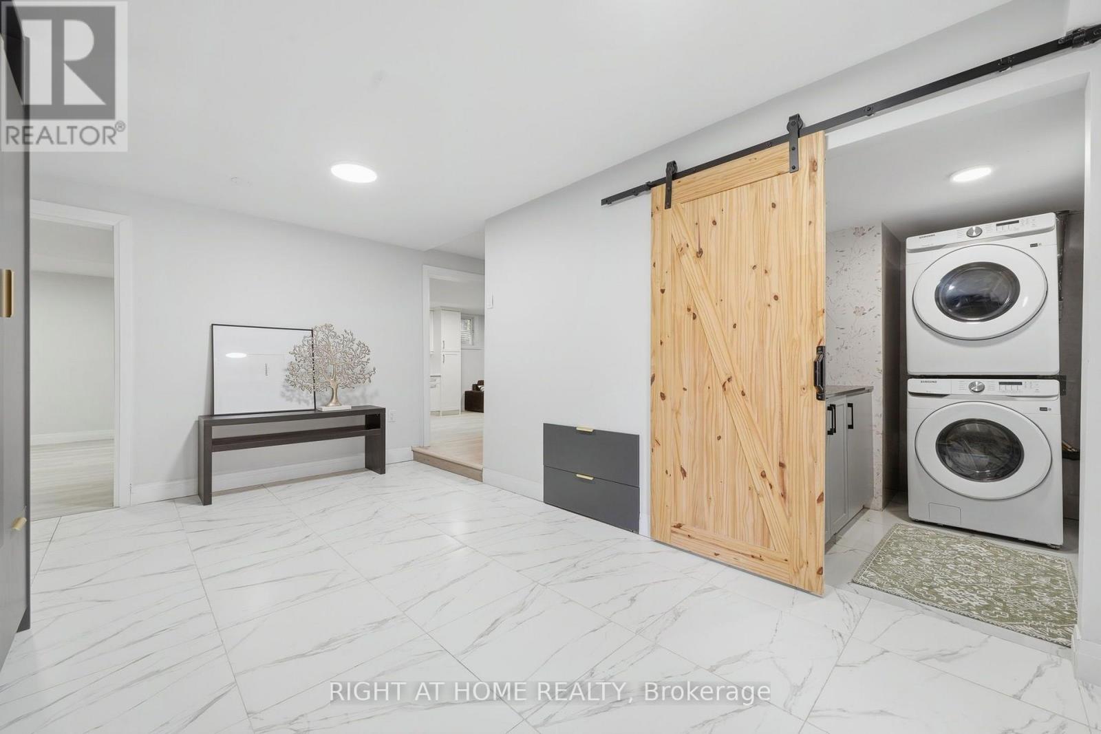 5609 4th Line Property Photo 23