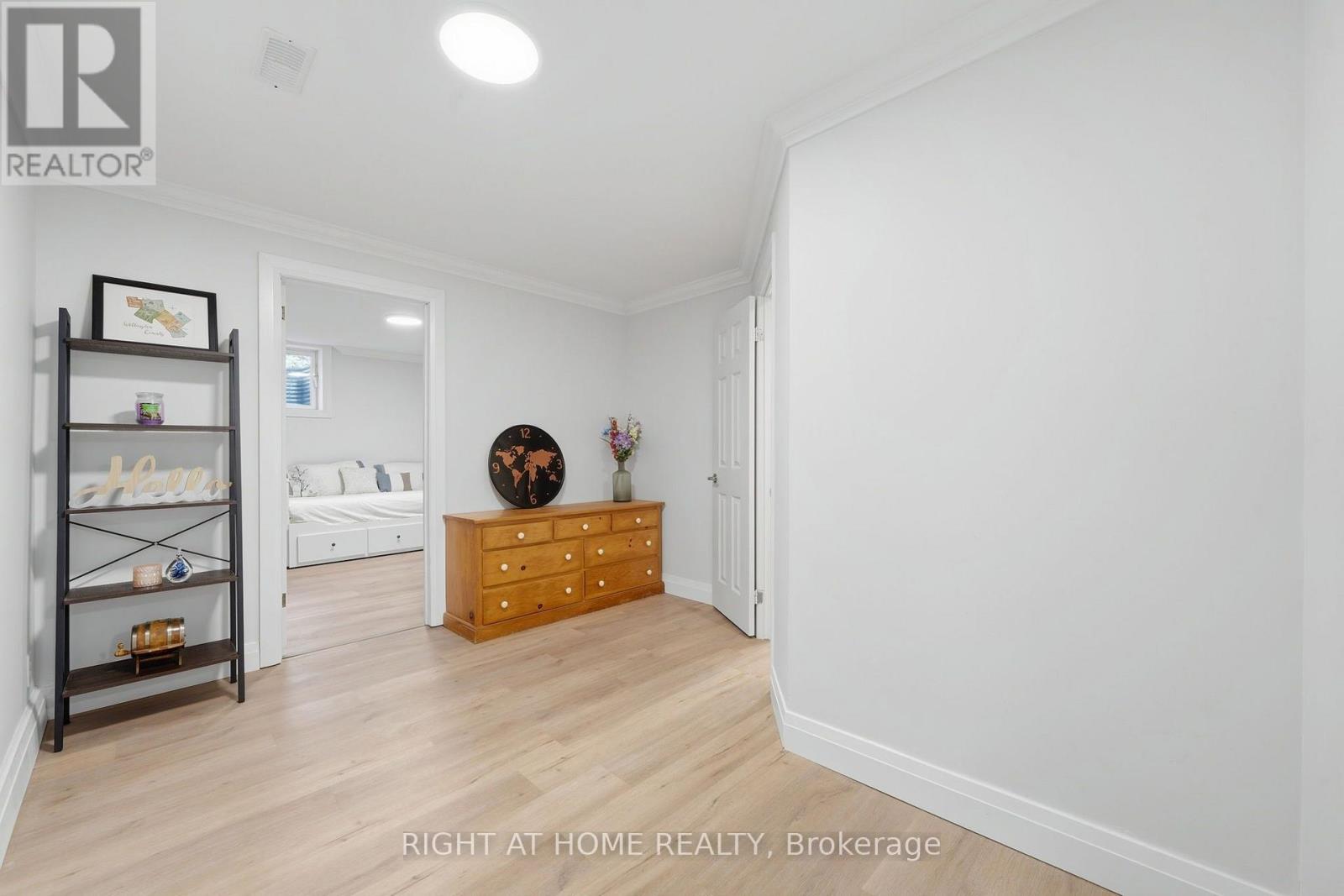 5609 4th Line Property Photo 26