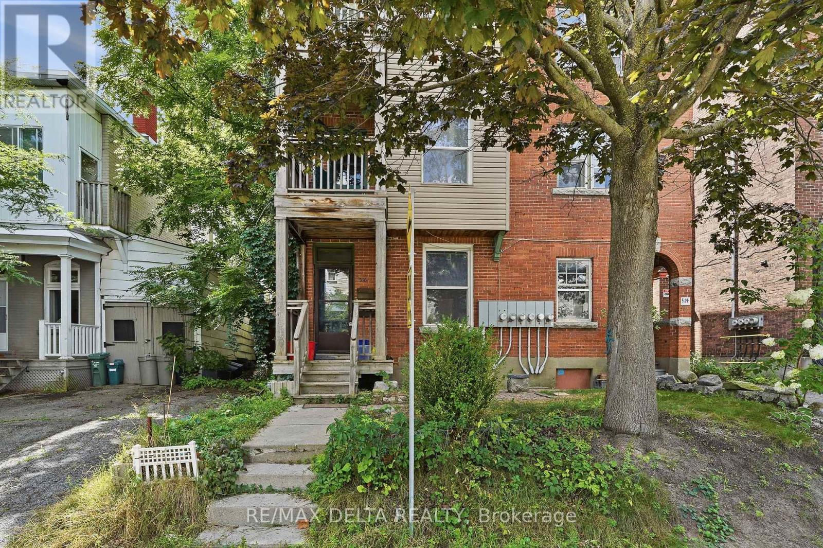 2 - 514 Bay Street Property Photo 1