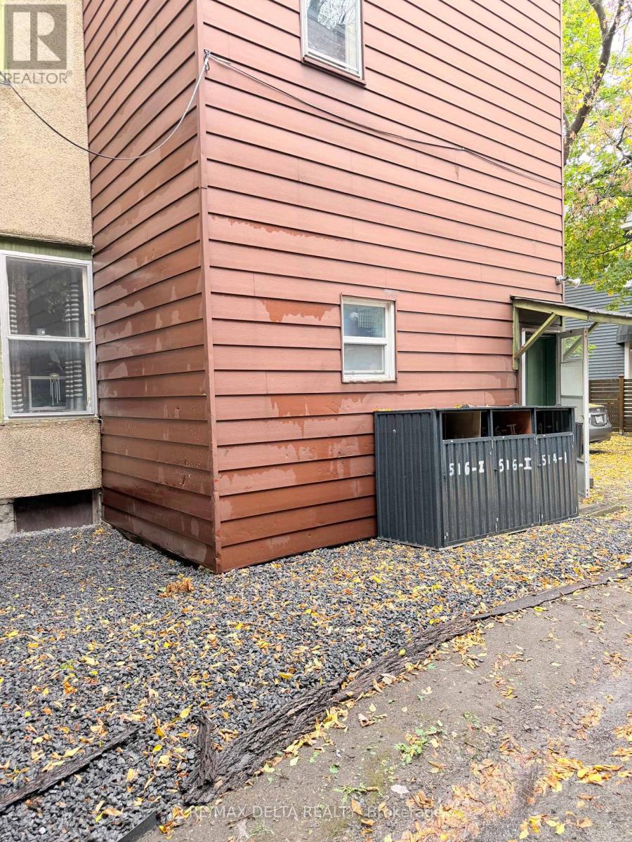 2 - 514 Bay Street Property Photo 13