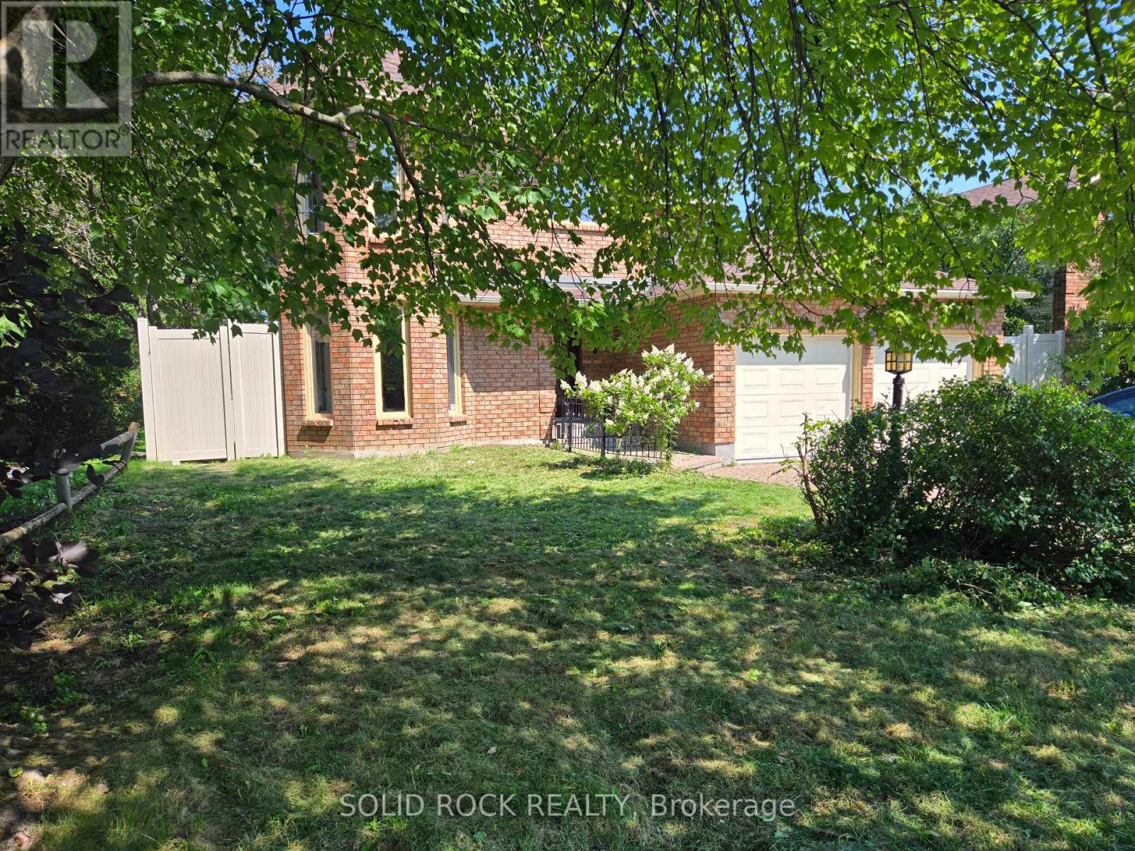 54 Huntsman Crescent Property Photo 2