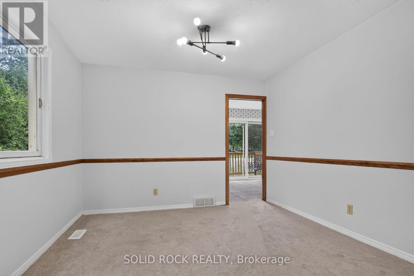 54 Huntsman Crescent Property Photo 7