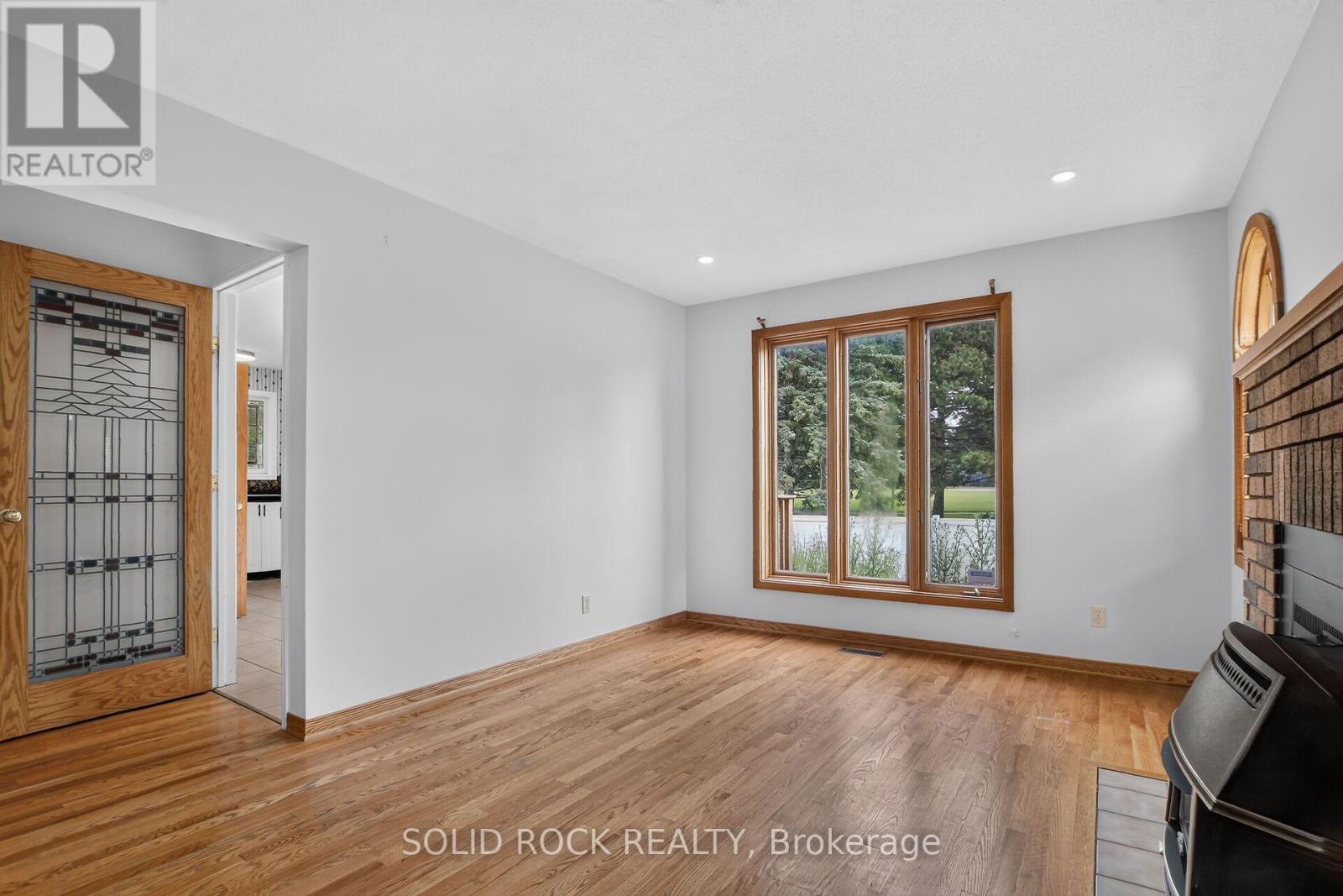 54 Huntsman Crescent Property Photo 16