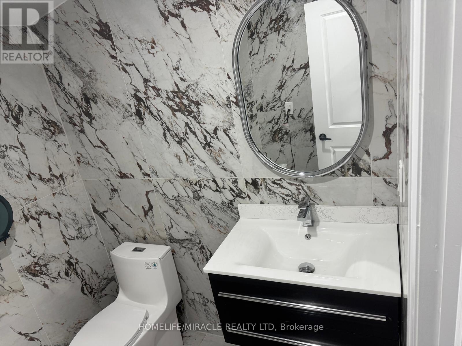 69 Southworth Street N Property Photo 3