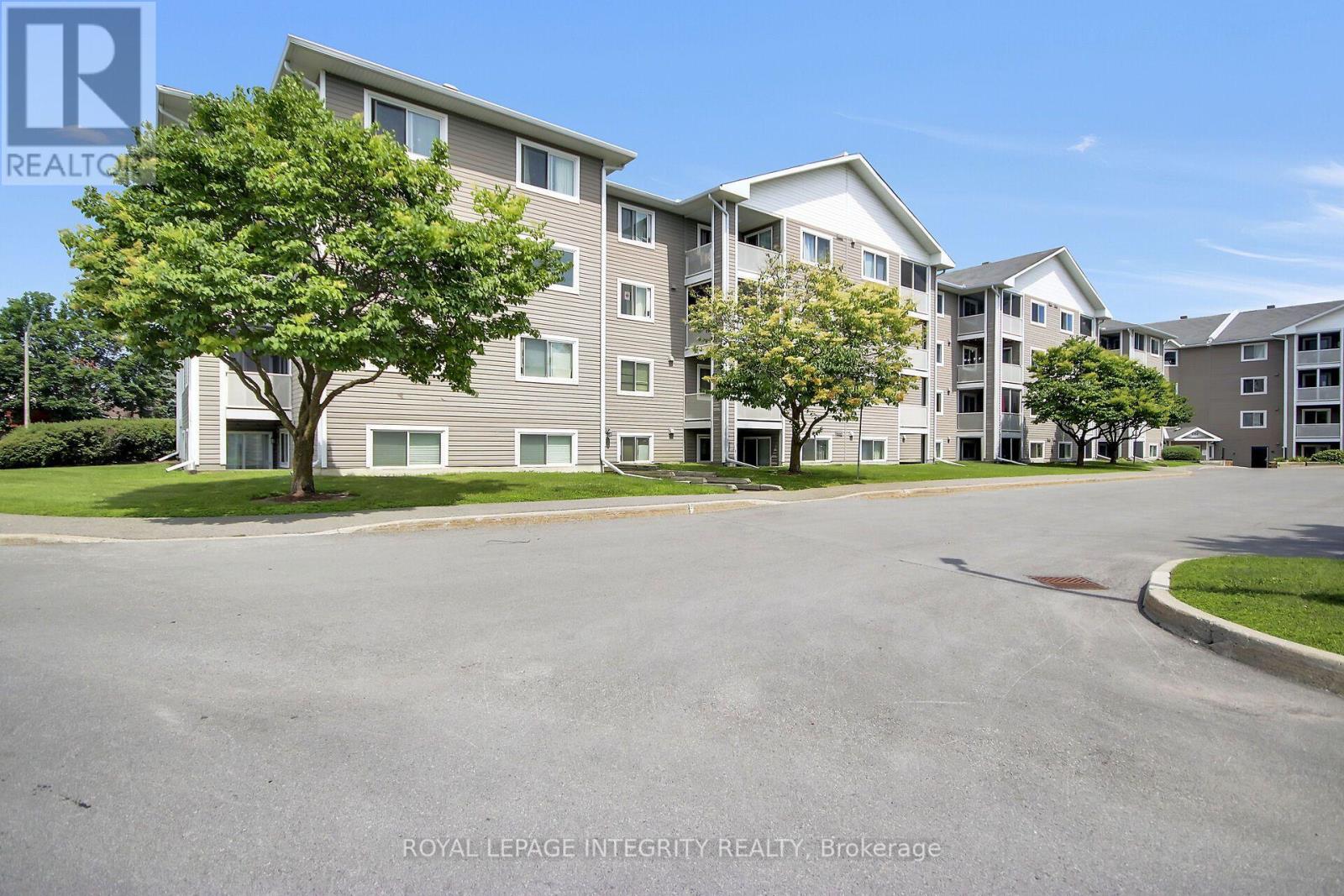 302 - 316 Lorry Greenberg Drive Property Photo 2