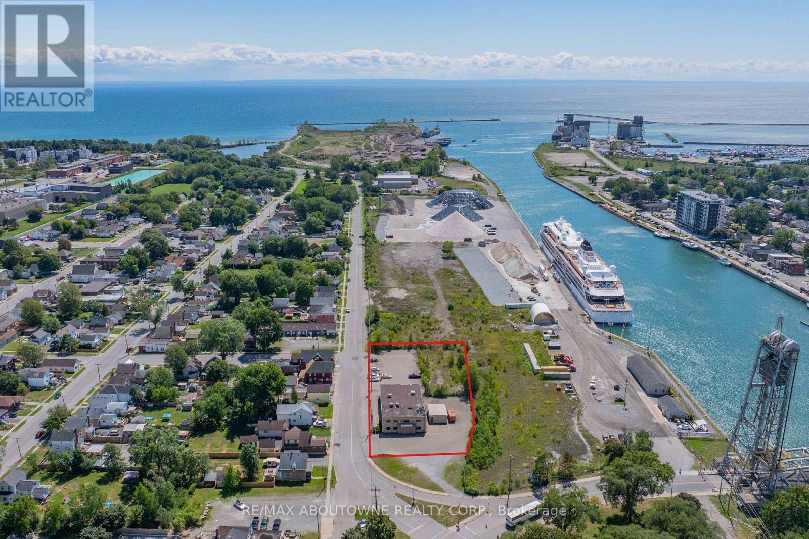 198 WELLAND STREET Property Photo 1