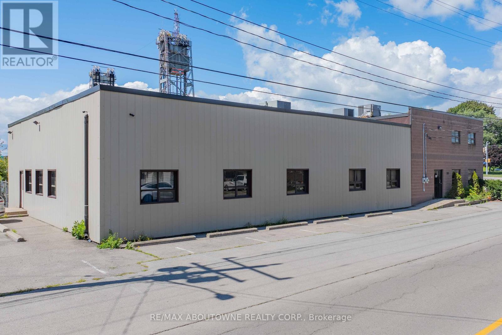 198 Welland Street Property Photo 8
