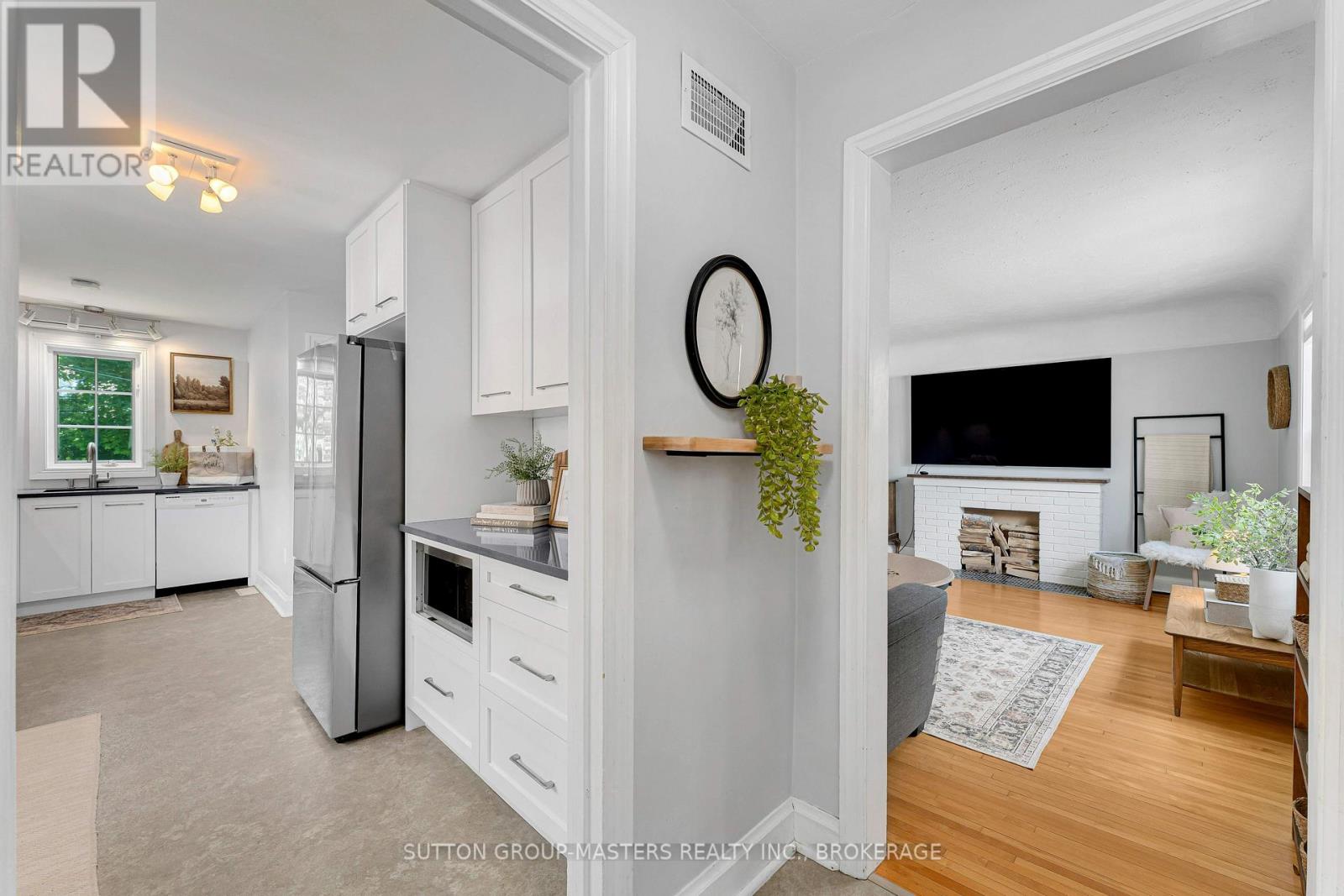 187 Willingdon Avenue Property Photo 7