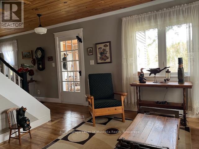 319 Ontario Street Property Photo 9