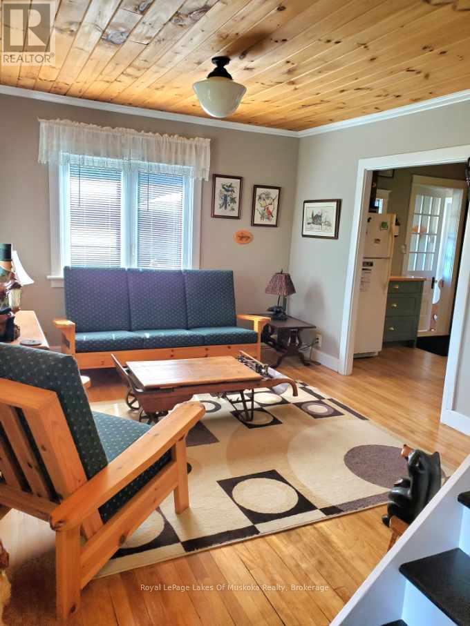 319 Ontario Street Property Photo 10