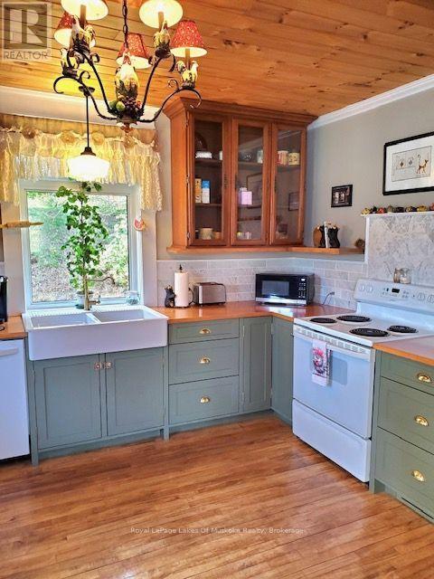 319 Ontario Street Property Photo 13