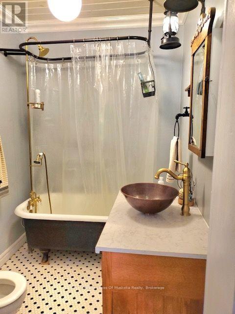 319 Ontario Street Property Photo 20