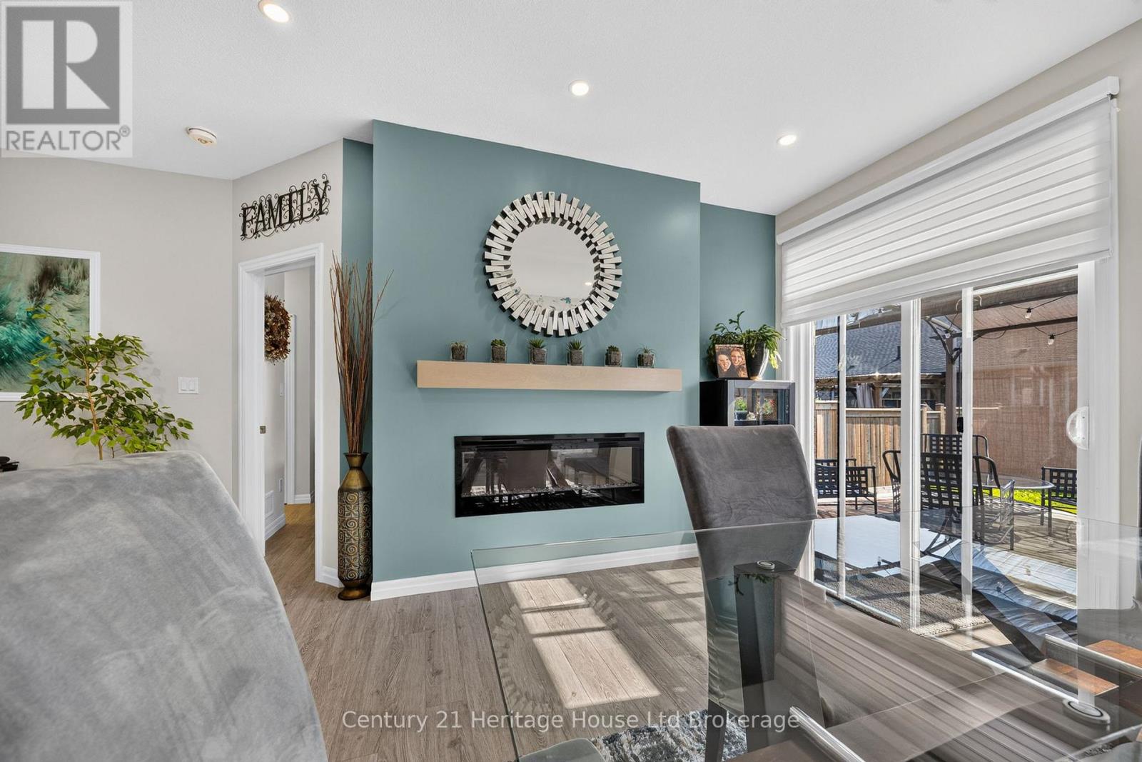 16 Huntley Avenue Property Photo 7