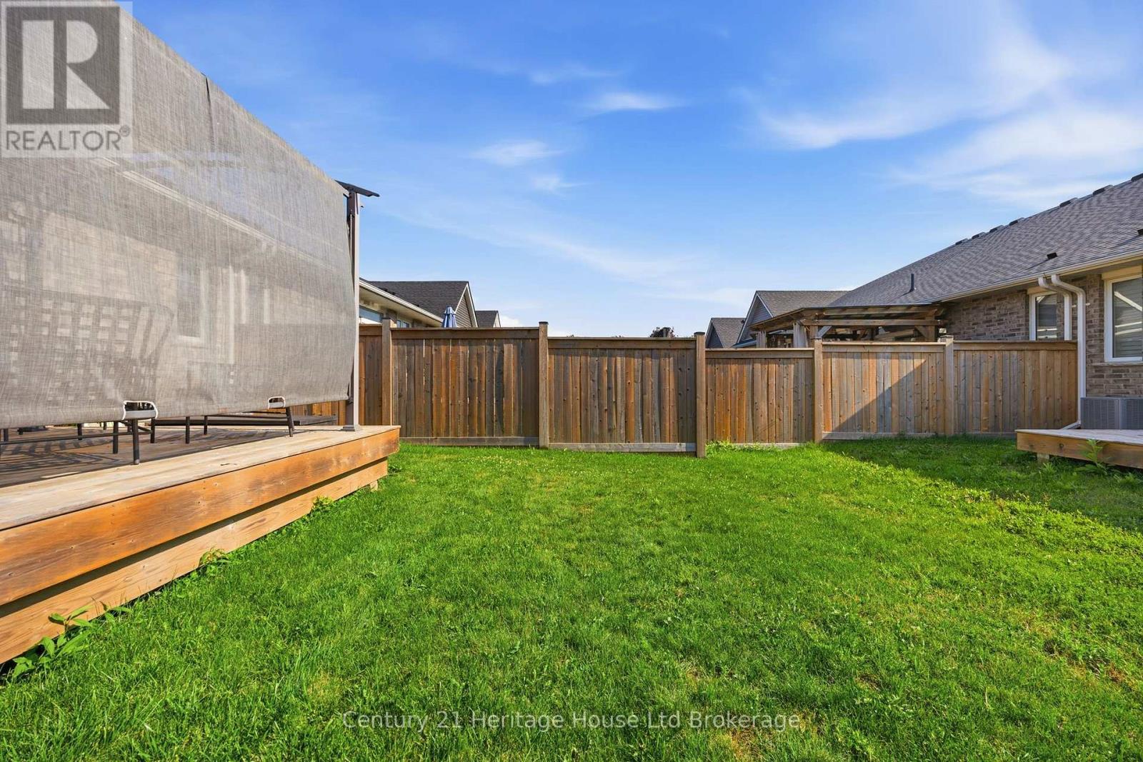 16 Huntley Avenue Property Photo 25
