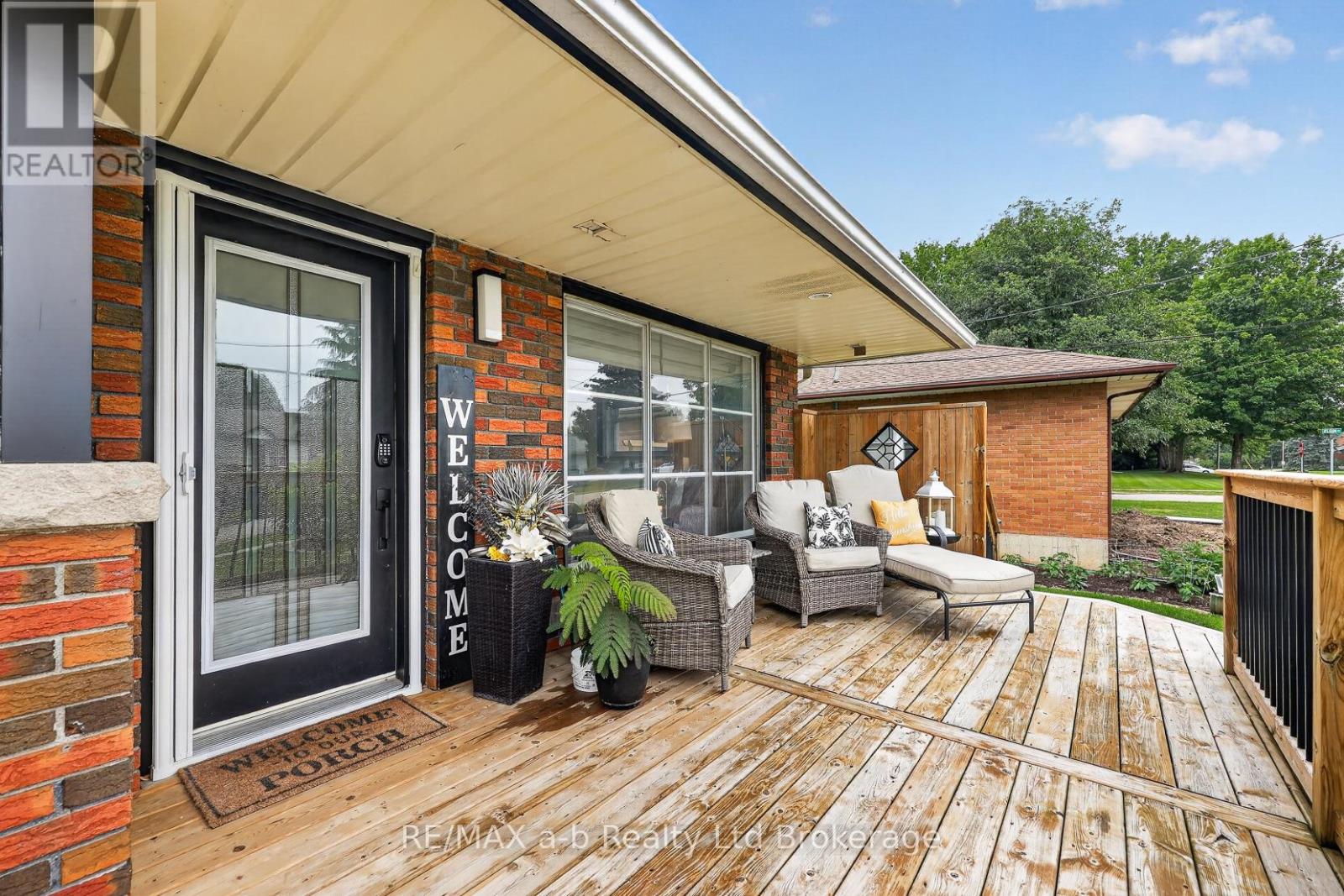 5 George Street Property Photo 2