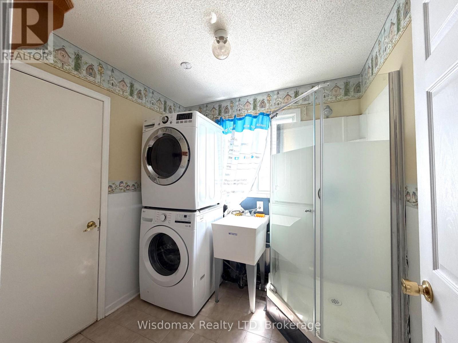 1 Crysler Crescent Property Photo 10