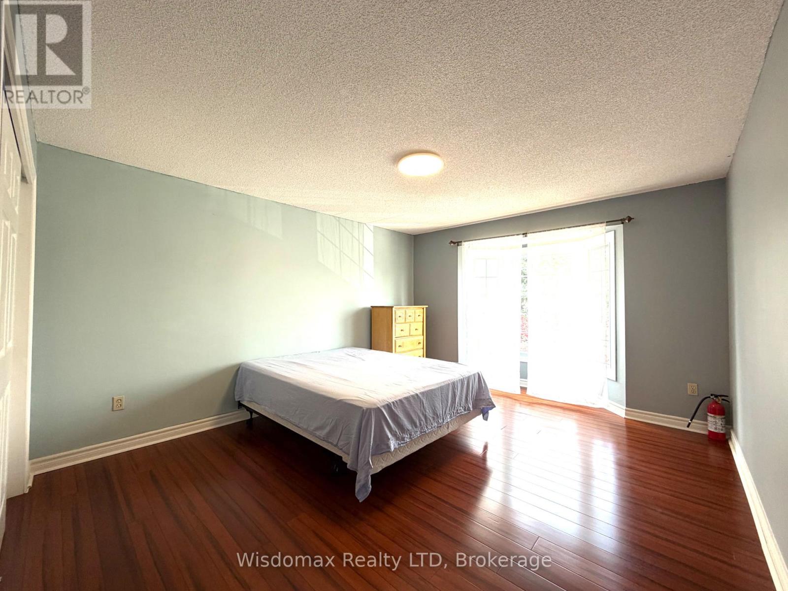 1 Crysler Crescent Property Photo 17