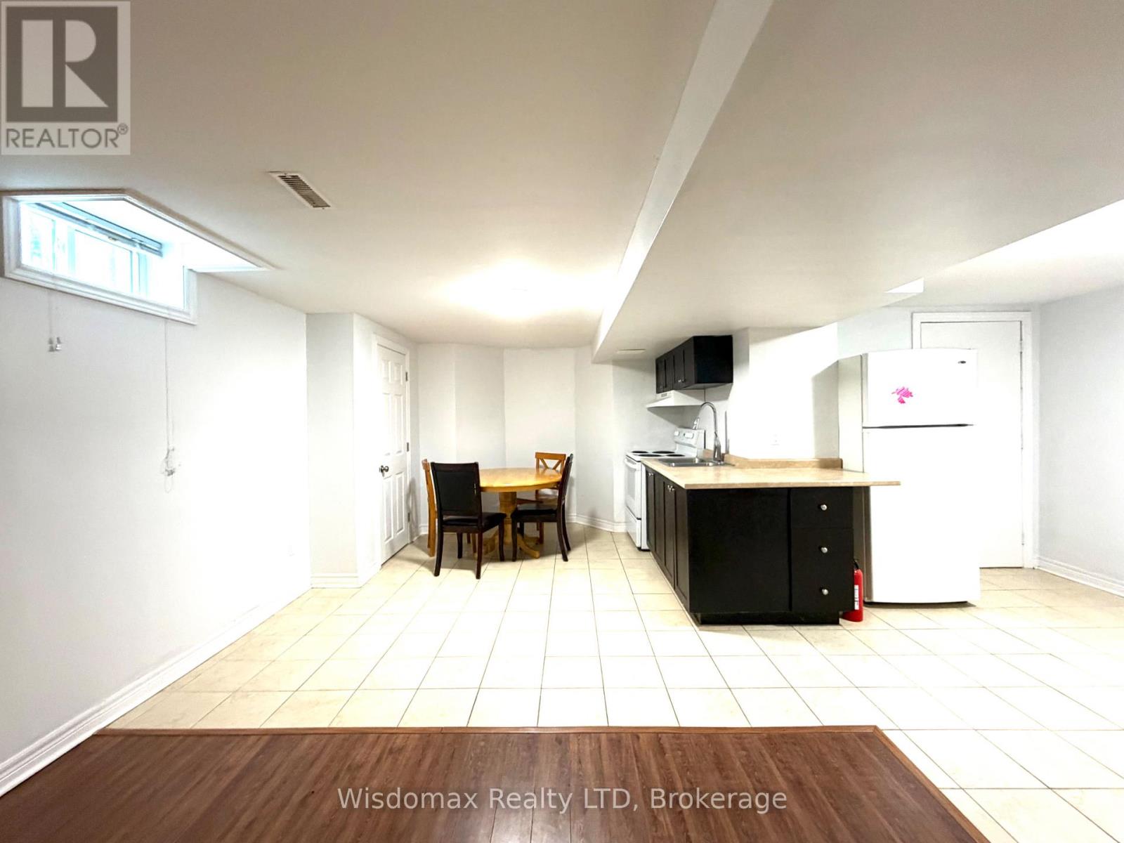 1 Crysler Crescent Property Photo 22