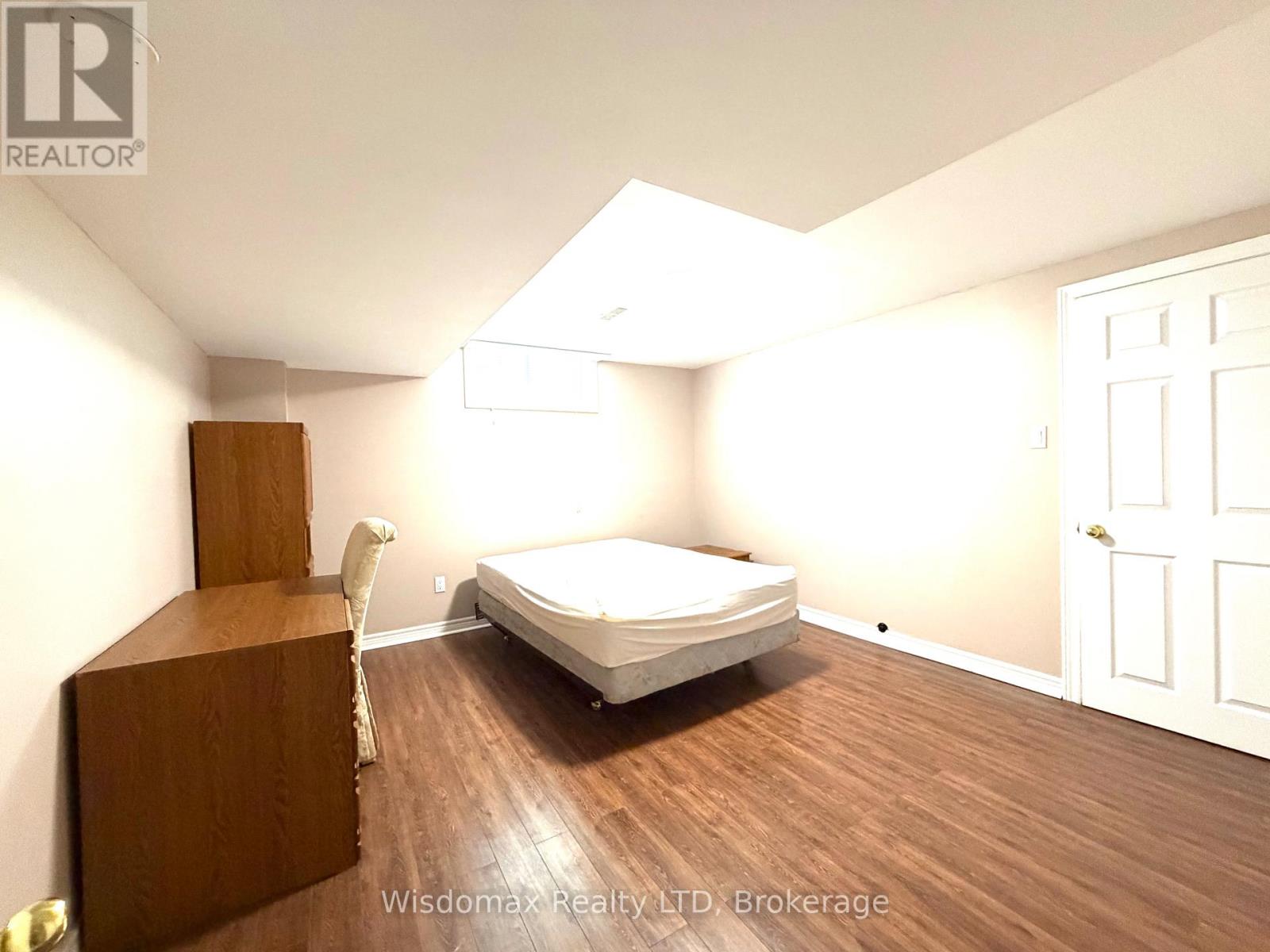 1 Crysler Crescent Property Photo 27