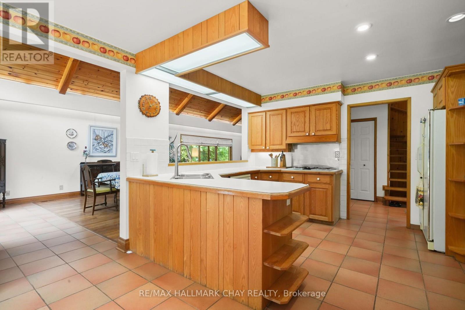 718078 1st Line East Line Property Photo 11