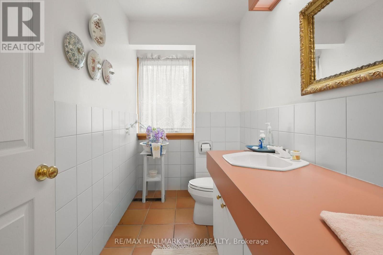 718078 1st Line East Line Property Photo 17