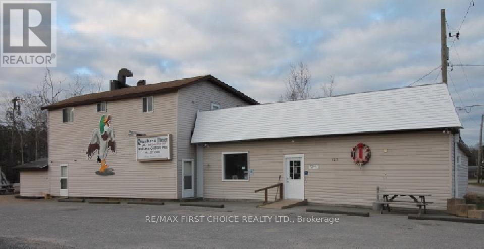 143 Vermilion Bay Street Property Photo 1