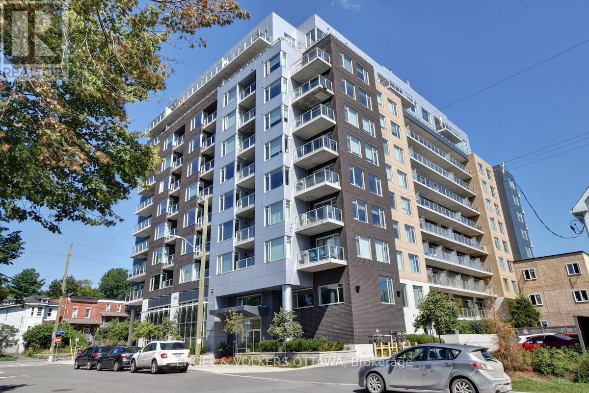 213 - 7 Marquette Avenue Property Photo 1