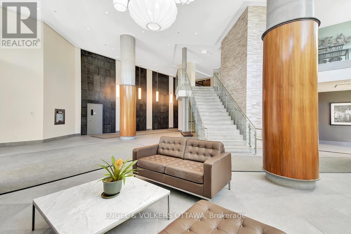 213 - 7 Marquette Avenue Property Photo 6