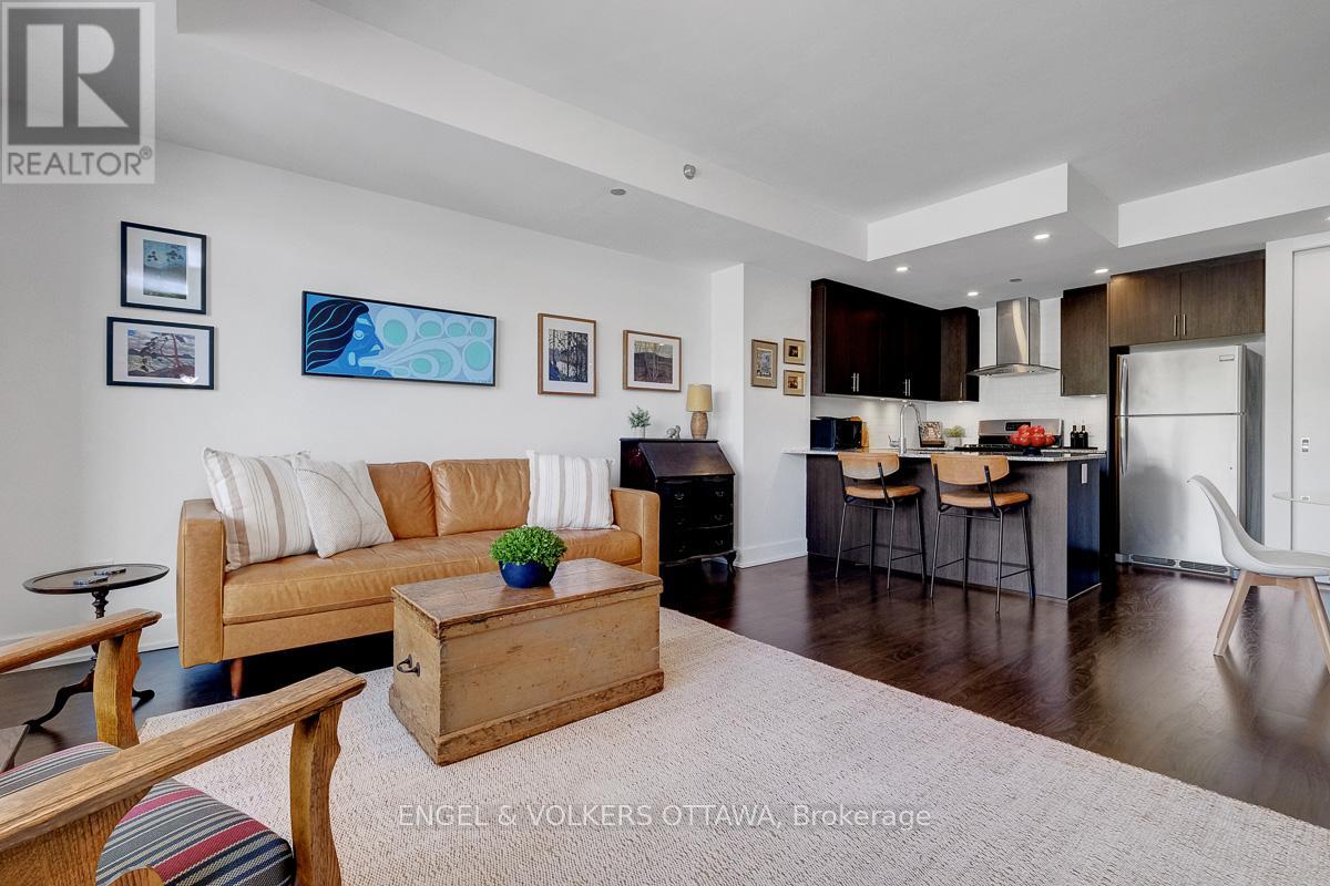 213 - 7 Marquette Avenue Property Photo 14