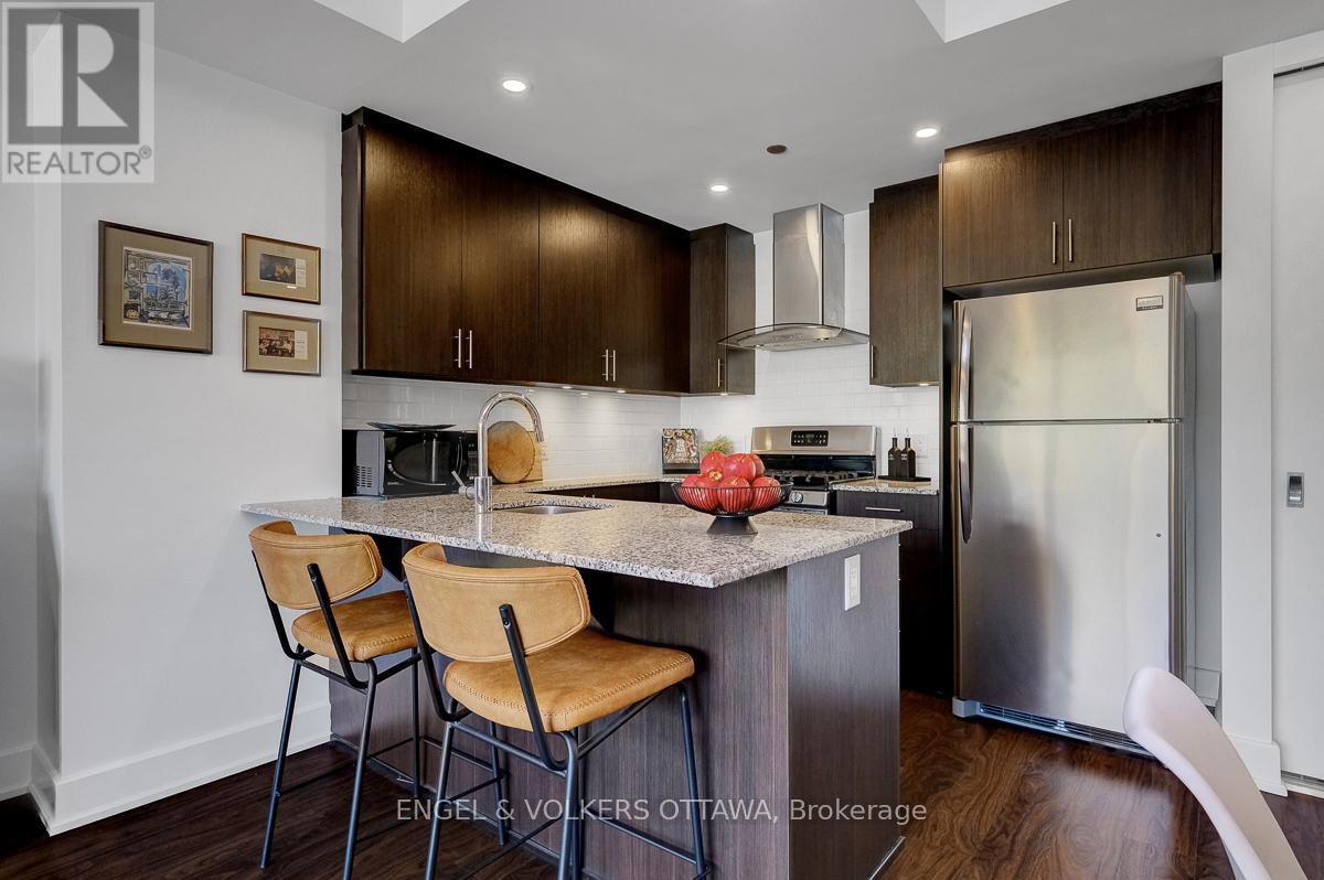 213 - 7 Marquette Avenue Property Photo 17