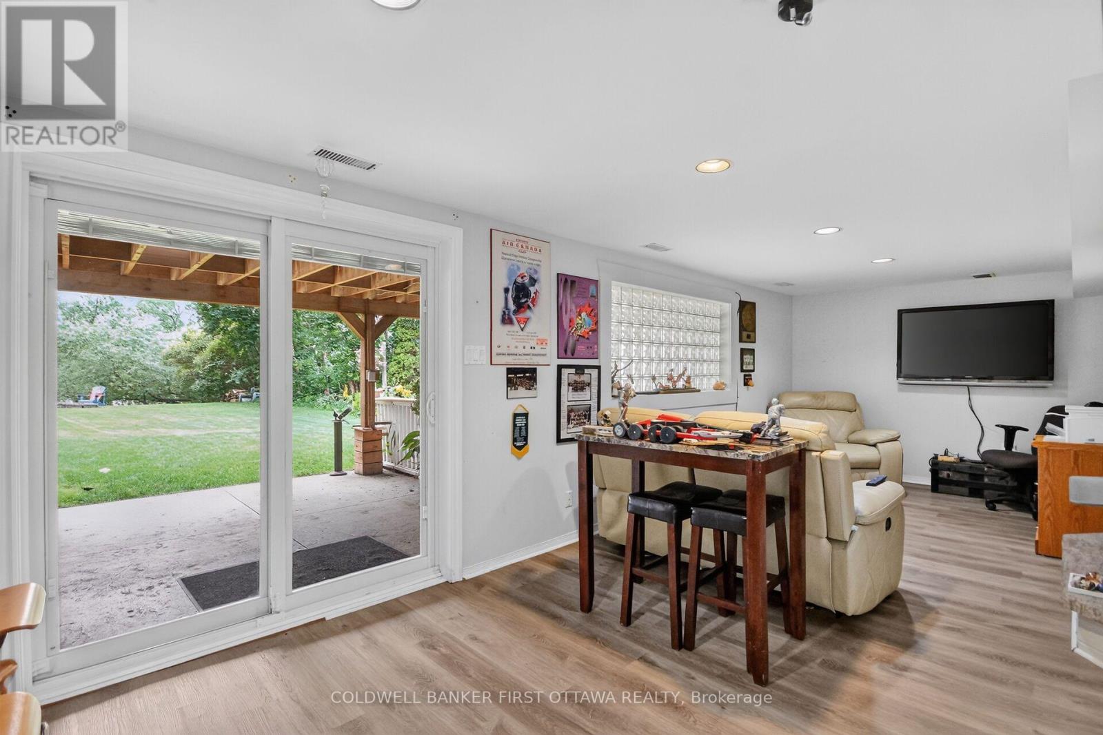 2014 River Road N Property Photo 19