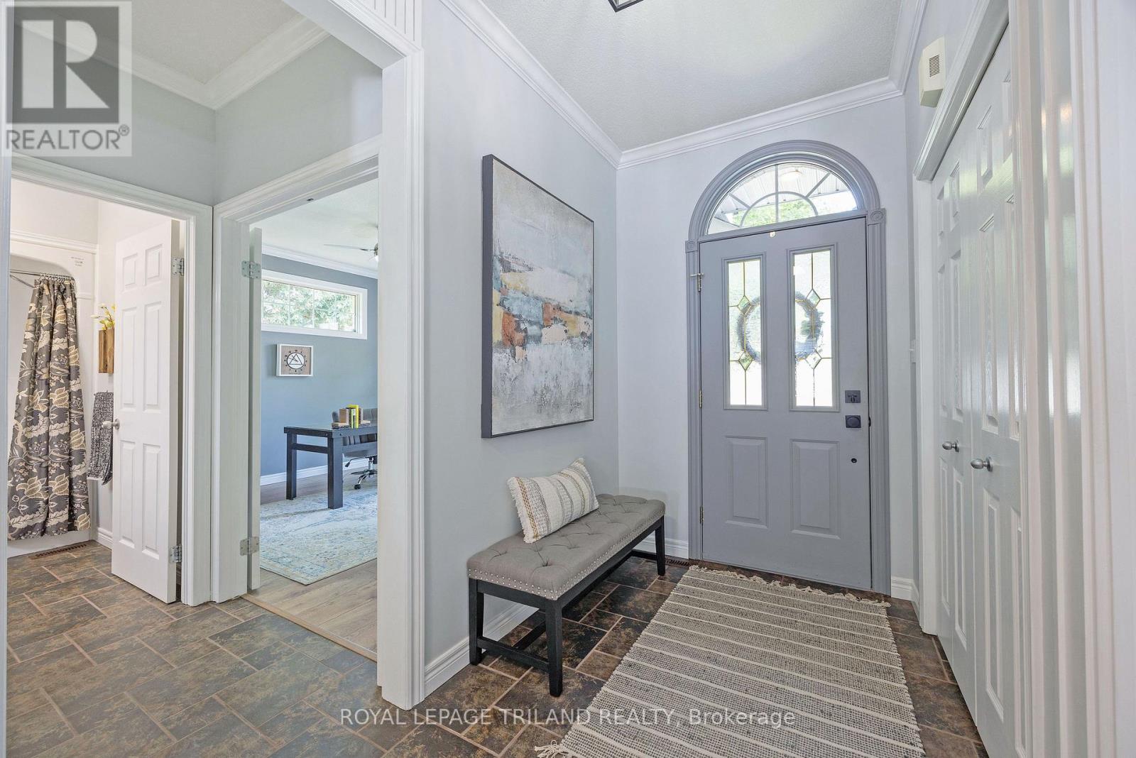 15 Augusta Crescent Property Photo 2