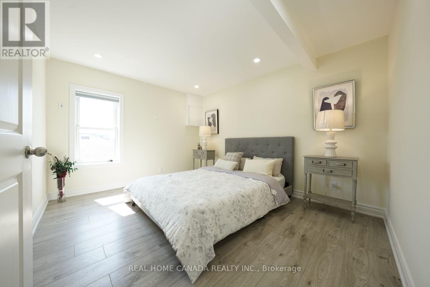 5262 Kitchener Street Property Photo 18