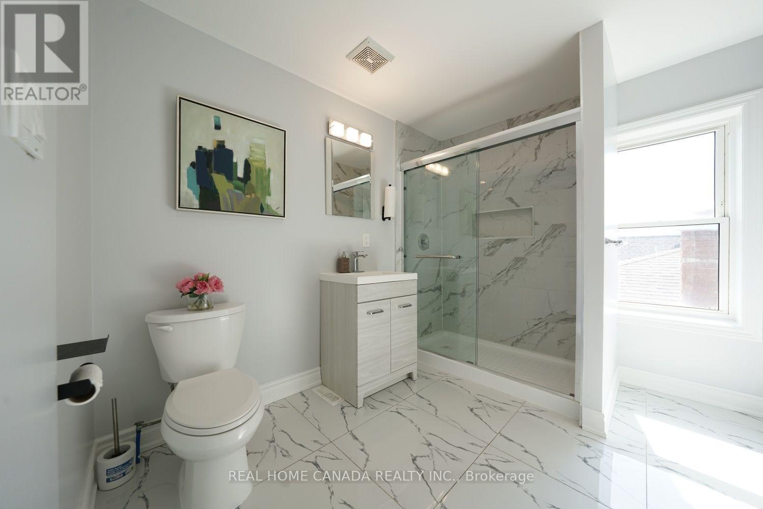 5262 Kitchener Street Property Photo 20