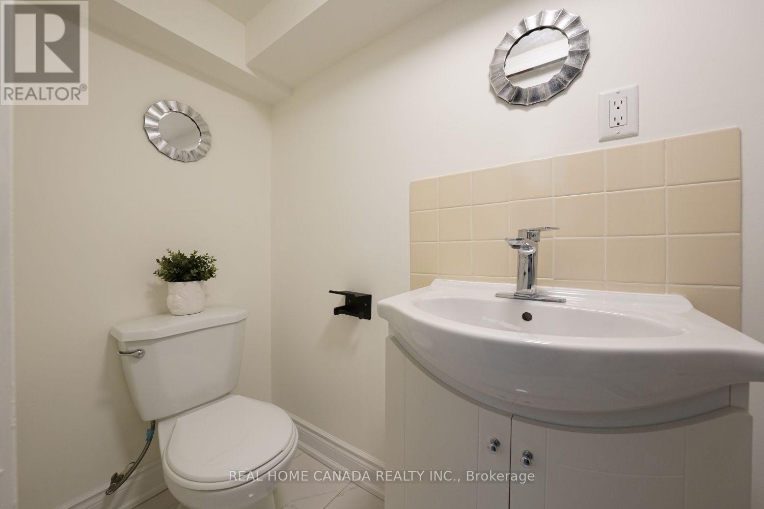 5262 Kitchener Street Property Photo 23